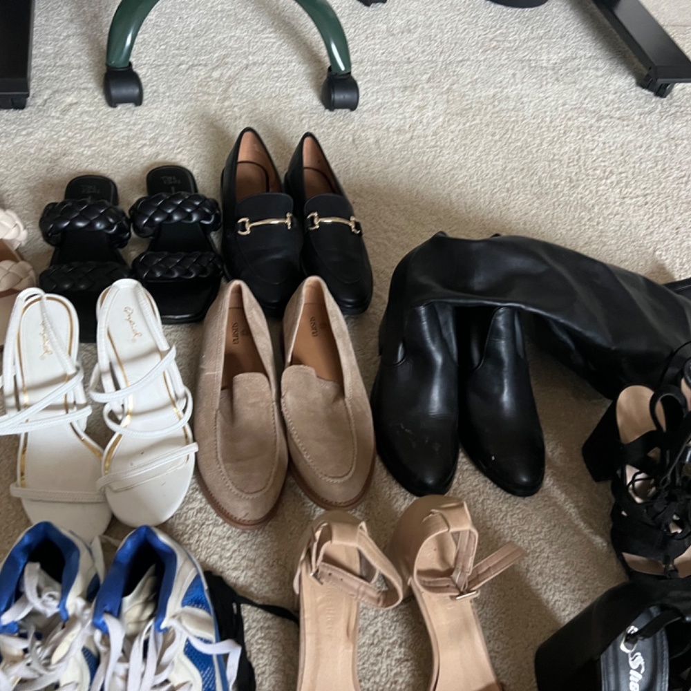 Shoes - Picture 3 of 5